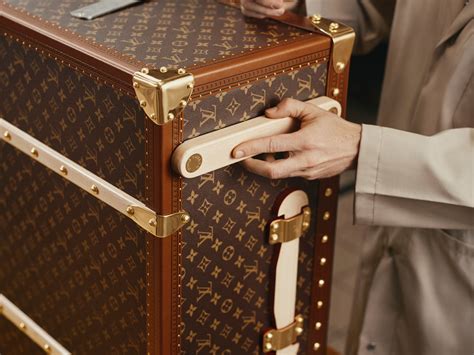 Products by Louis Vuitton: Cabinet of Curiosities by Marc Newson